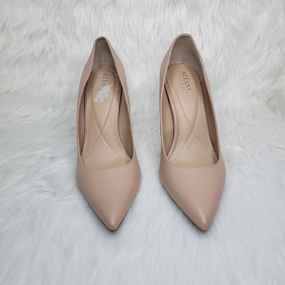 Alfani step n flex pointed toe nude stiletto heels. - Picture 2 of 14